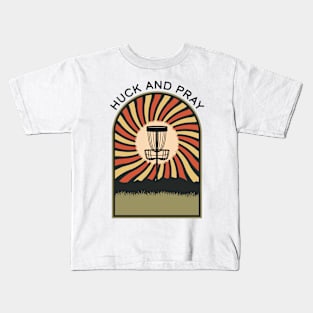 Huck and Pray | Disc Golf Vintage Retro Arch Mountains Kids T-Shirt